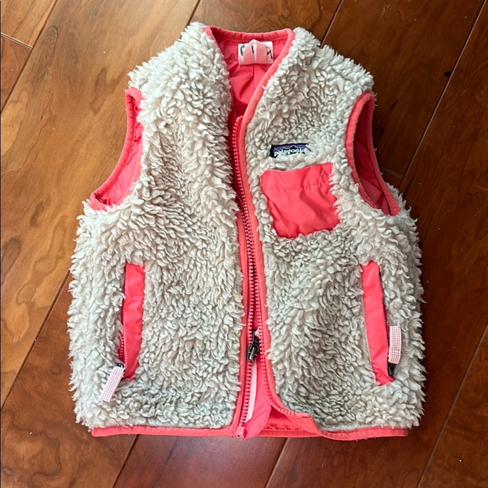 Patagonia 2T fleece vest, salmon colored